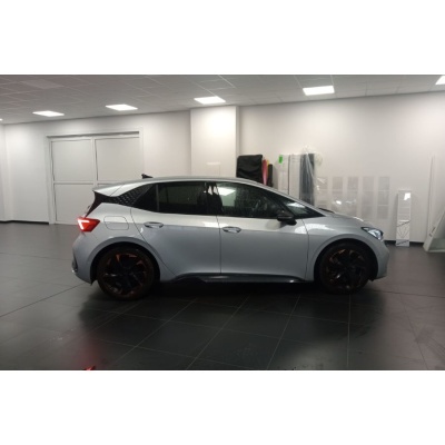 CUPRA Born Impulse + <br /> 59 kWh 170 kW (231 CV)
